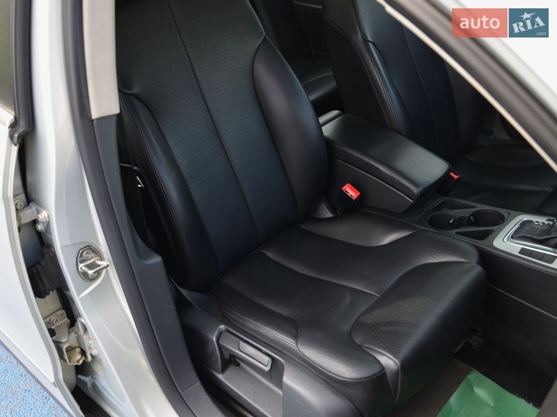 Седан Volkswagen Passat 2010 в Киеве