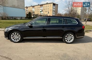 Универсал Volkswagen Passat 2019 в Калуше