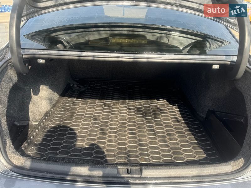 Седан Volkswagen Passat 2015 в Киеве фото 11 Седан Volkswagen Passat 2015 в Киеве