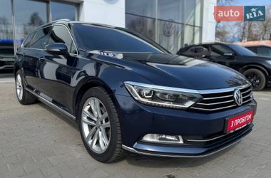 Универсал Volkswagen Passat 2017 в Житомире