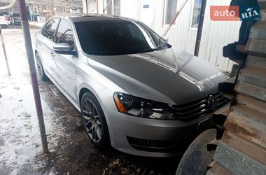 Седан Volkswagen Passat 2012 в Харькове