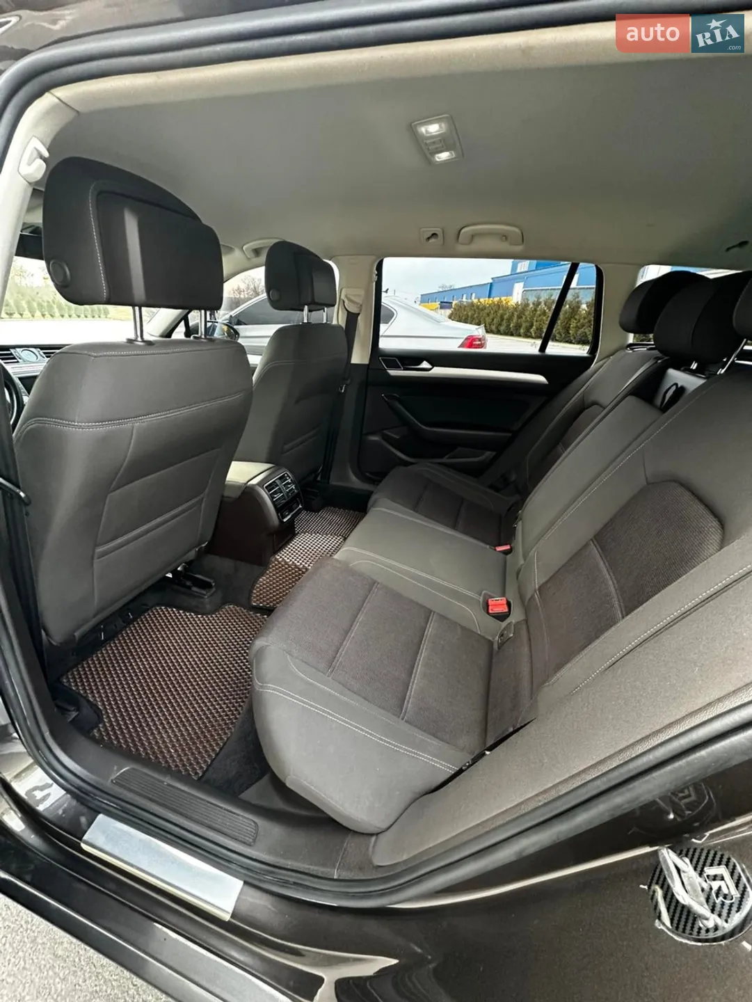 2016 Volkswagen Passat - мініатюра 10