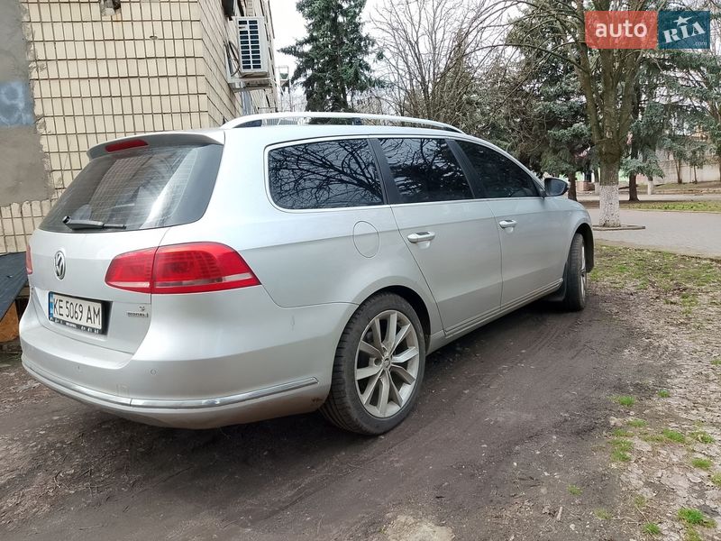 Универсал Volkswagen Passat 2012 в Днепре
