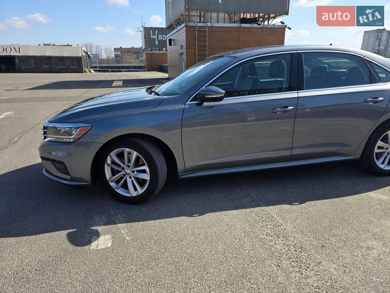Седан Volkswagen Passat 2020 в Києві