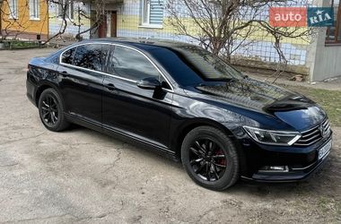 Седан Volkswagen Passat 2015 в Новгородці