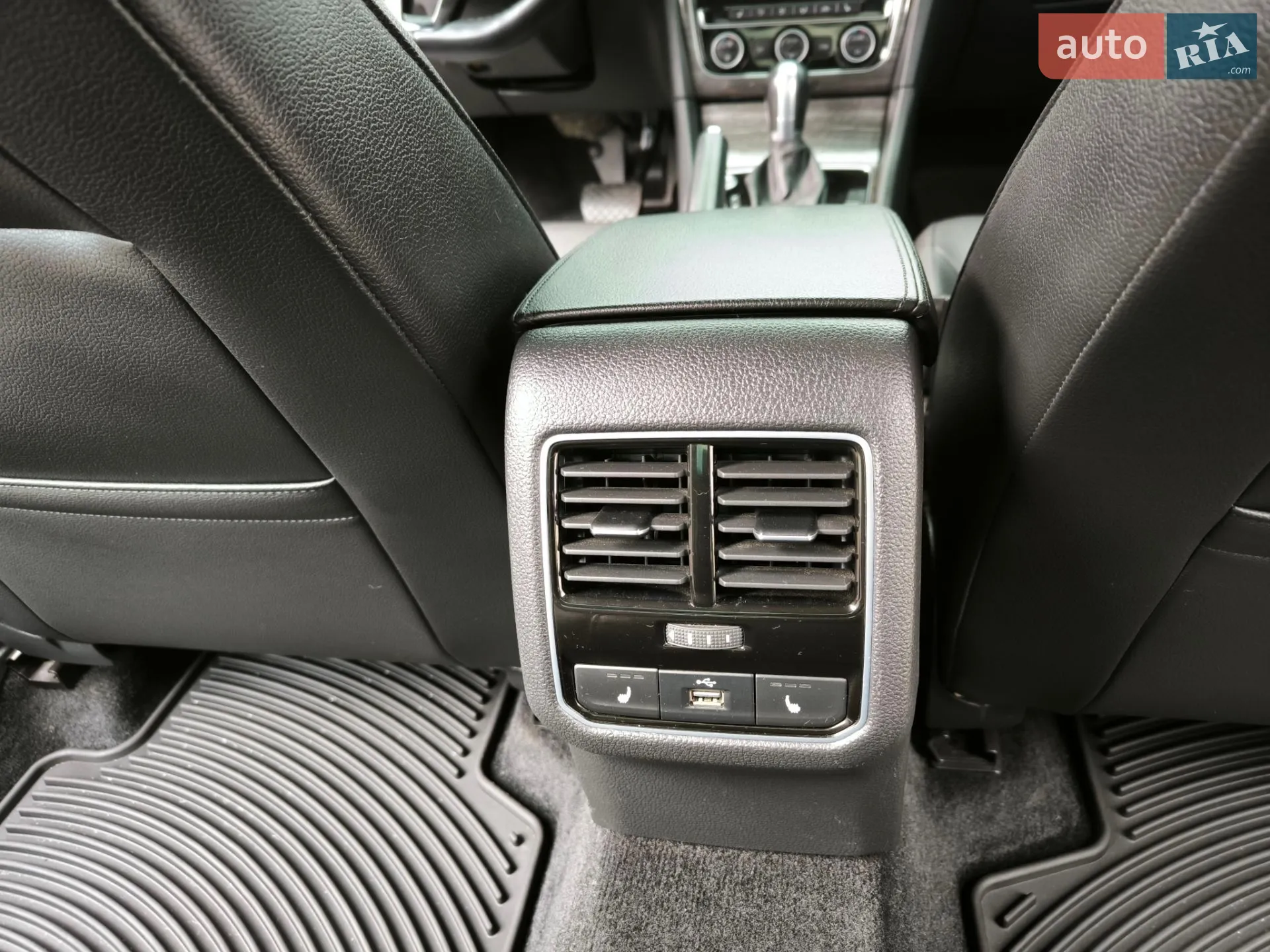 2016 Volkswagen Passat - мініатюра 30