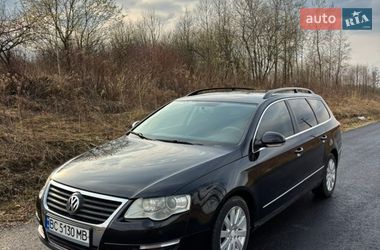 Універсал Volkswagen Passat 2010 в Львові