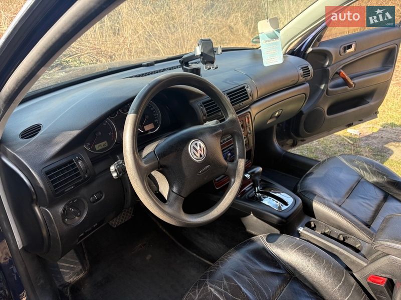 Универсал Volkswagen Passat 2003 в Костополе