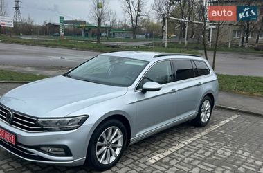 Універсал Volkswagen Passat 2022 в Калуші