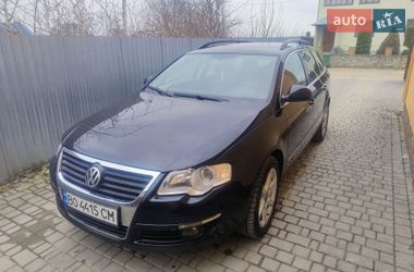 Универсал Volkswagen Passat 2010 в Белой