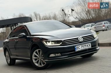 Седан Volkswagen Passat 2017 в Дрогобичі