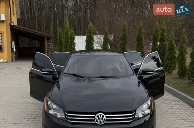 Седан Volkswagen Passat 2012 в Гусятине