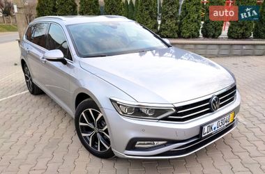 Універсал Volkswagen Passat 2022 в Чернівцях