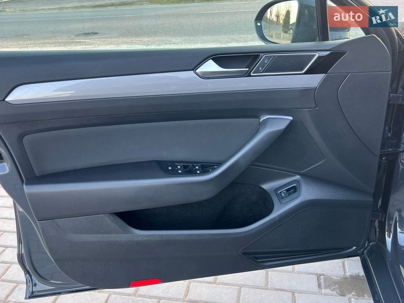 Универсал Volkswagen Passat 2019 в Лопатине