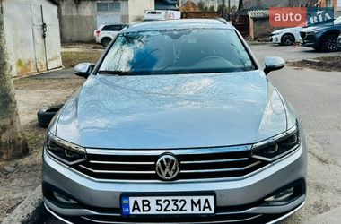 Універсал Volkswagen Passat 2020 в Вінниці
