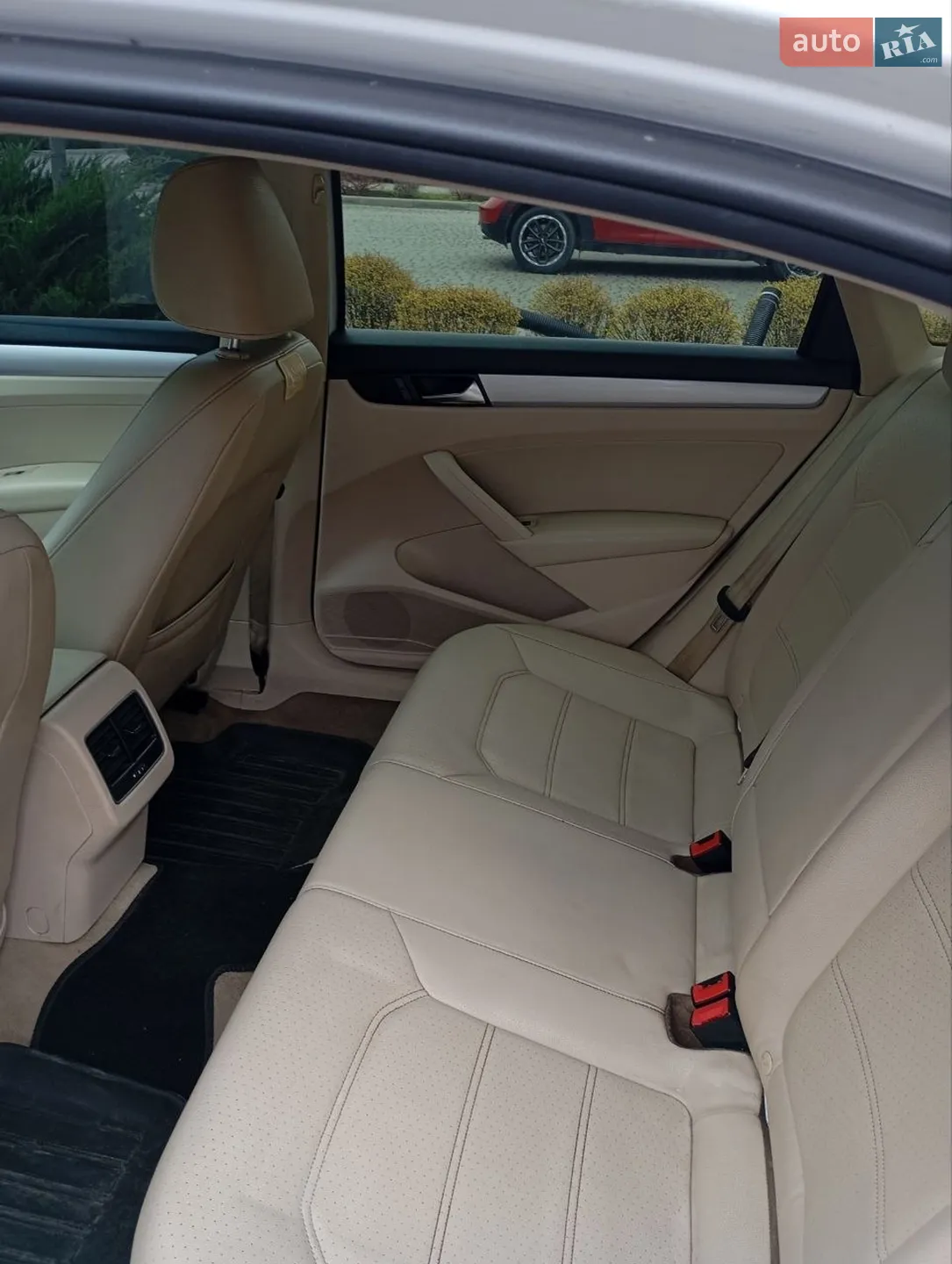 2012 Volkswagen Passat - мініатюра 12