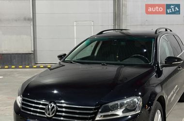 Універсал Volkswagen Passat 2012 в Рівному