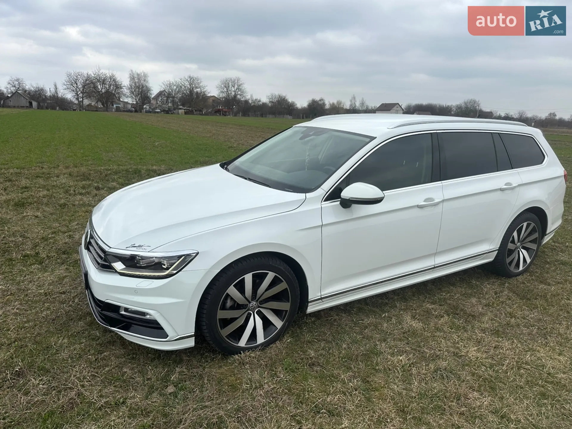2017 Volkswagen Passat - мініатюра 2