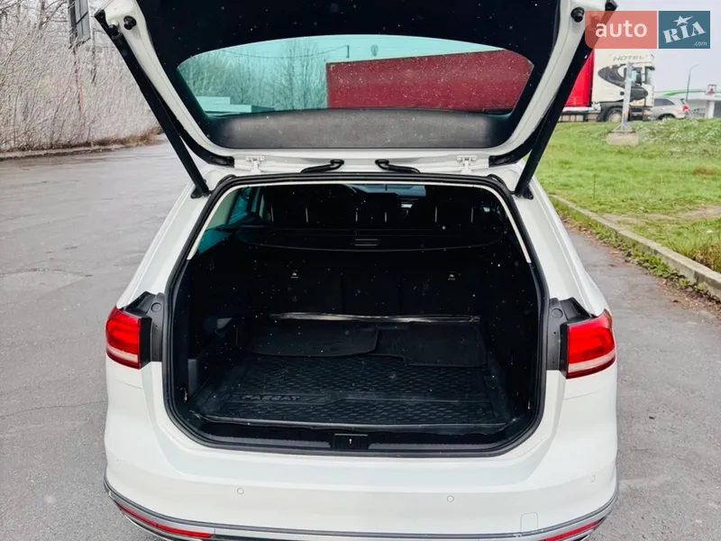 Volkswagen Passat 2016 VIN WVWZZZ3CZHE101094 фото оголошення 11 з 66