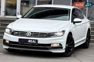 Седан Volkswagen Passat 2015 в Кривом Роге