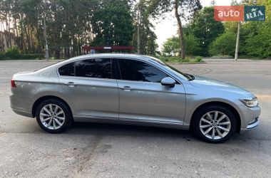 Седан Volkswagen Passat 2018 в Черкасах