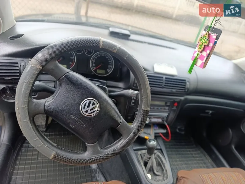 Volkswagen Passat 2000 VIN WVWZZZ3BZ1E124368 фото оголошення 7 з 49