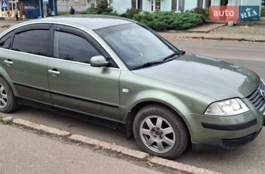 Седан Volkswagen Passat 2001 в Малині