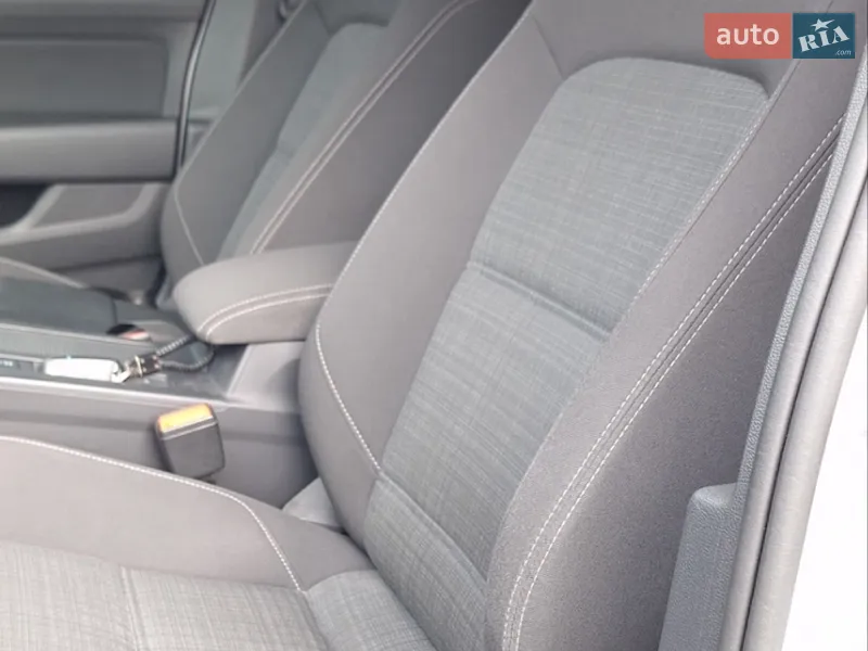 Volkswagen Passat 2020 VIN WVWZZZ3CZLE068479 фото оголошення 16 з 82