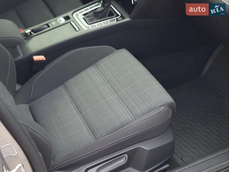 Volkswagen Passat 2020 VIN WVWZZZ3CZLE068479 фото оголошення 34 з 82