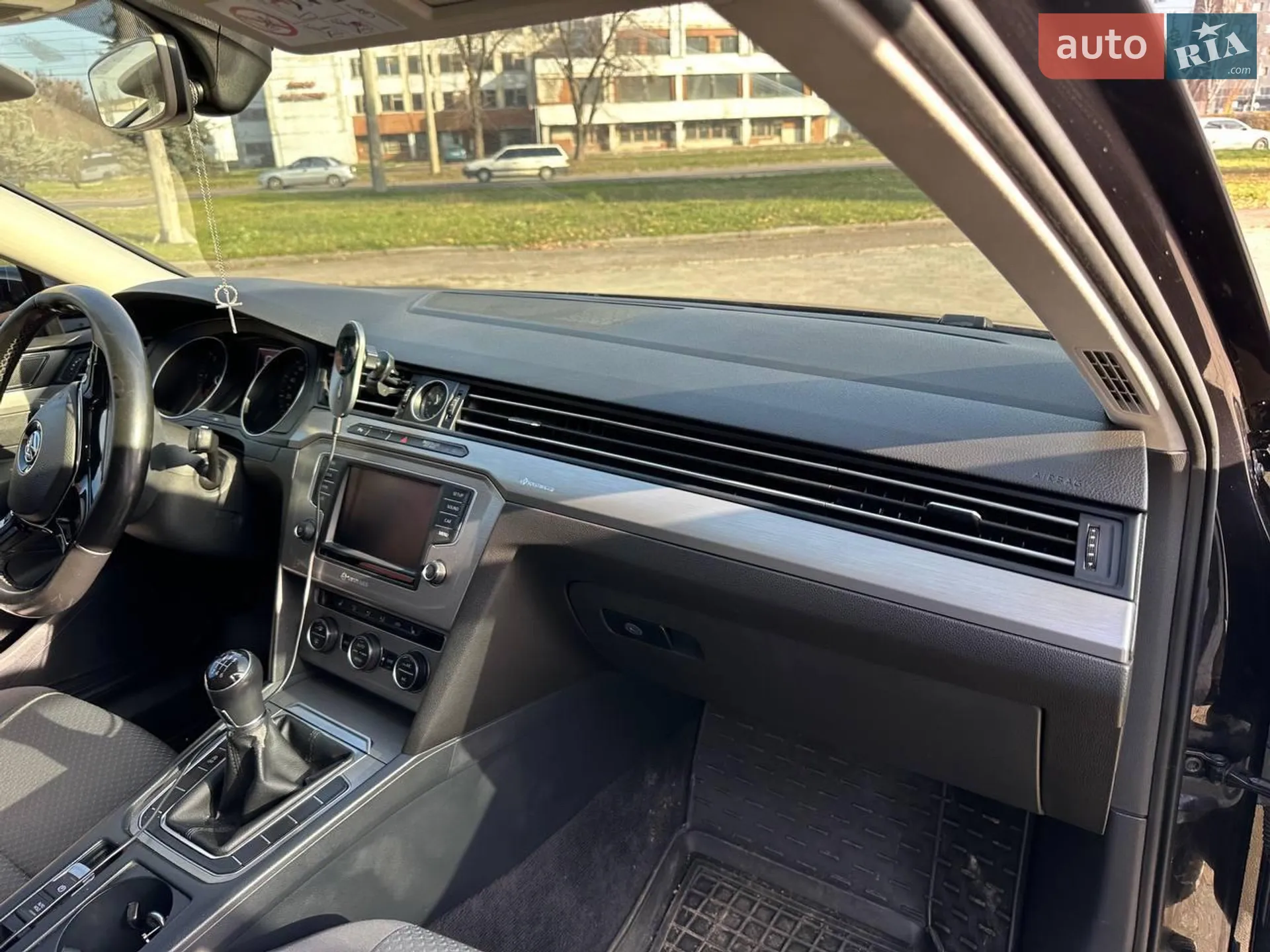 2015 Volkswagen Passat - мініатюра 18
