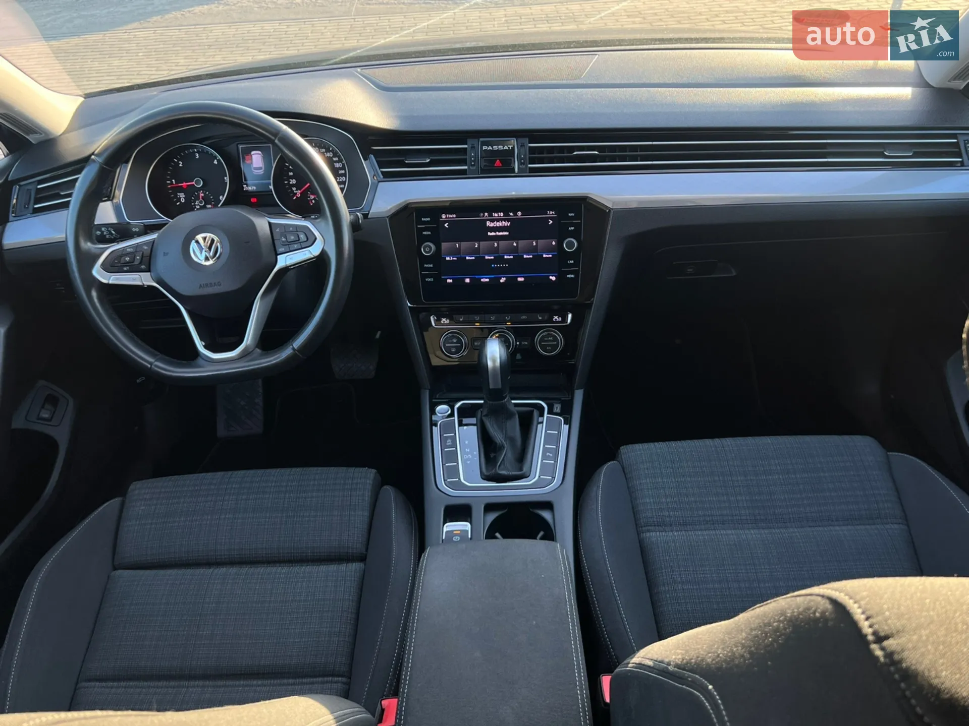 2019 Volkswagen Passat - мініатюра 14