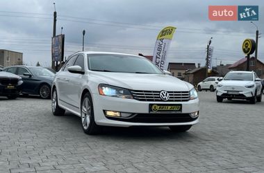 Седан Volkswagen Passat 2012 в Ивано-Франковске