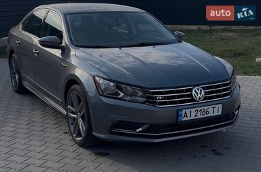 Седан Volkswagen Passat 2017 в Києві