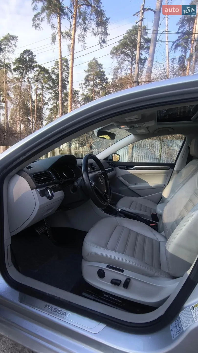 2017 Volkswagen Passat - мініатюра 15
