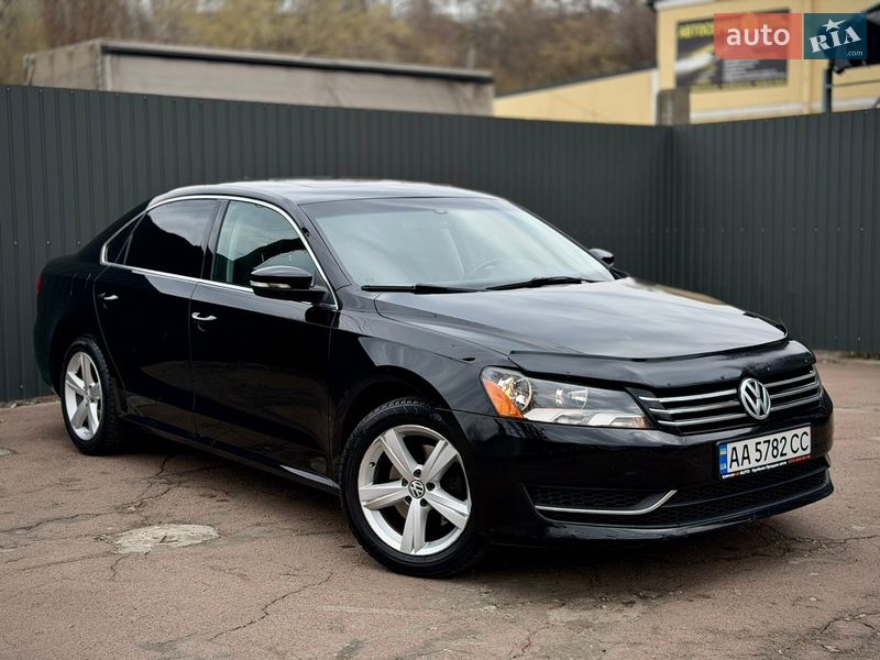 Седан Volkswagen Passat 2014 в Киеве