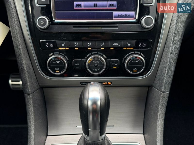 Седан Volkswagen Passat 2014 в Киеве