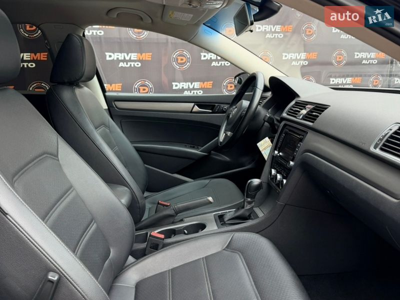Седан Volkswagen Passat 2014 в Киеве