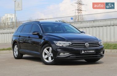 Універсал Volkswagen Passat 2020 в Києві