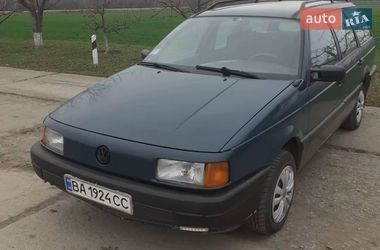 Універсал Volkswagen Passat 1989 в Долинській