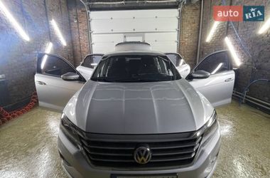 Седан Volkswagen Passat 2020 в Кривом Роге