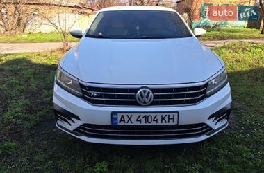 Седан Volkswagen Passat 2016 в Харькове
