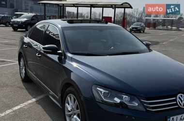 Седан Volkswagen Passat 2015 в Киеве