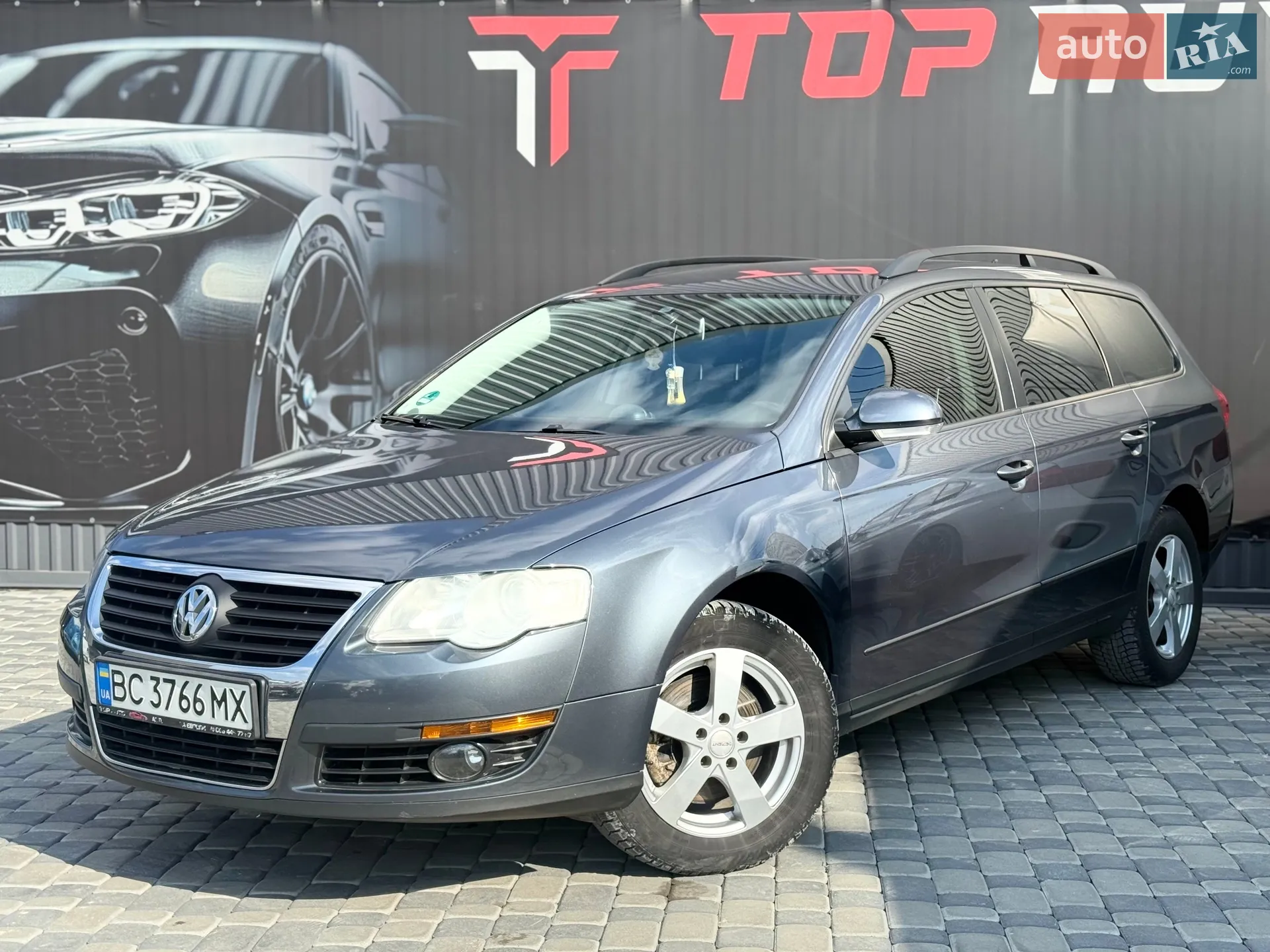 2010 Volkswagen Passat - мініатюра 2