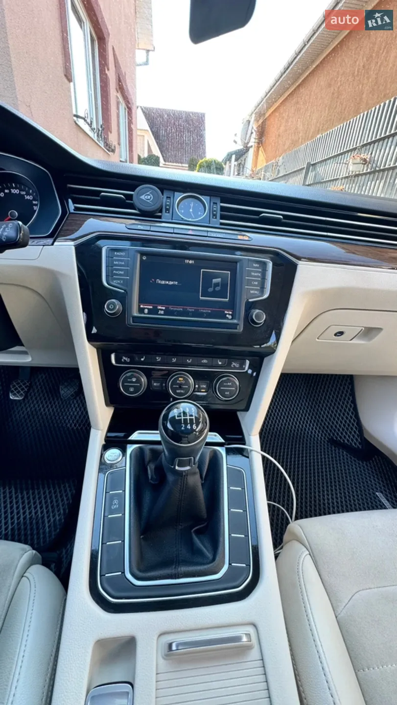 2015 Volkswagen Passat - мініатюра 25
