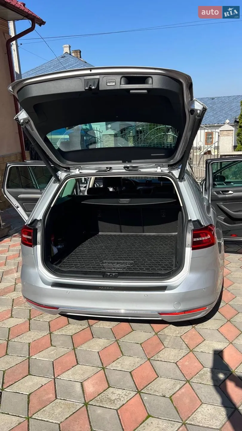 2015 Volkswagen Passat - мініатюра 9