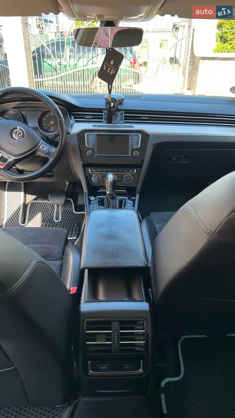 2015 Volkswagen Passat - мініатюра 18