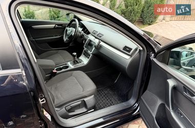 Універсал Volkswagen Passat 2011 в Львові