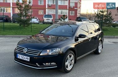 Универсал Volkswagen Passat 2010 в Харькове