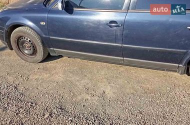 Універсал Volkswagen Passat 1998 в Виноградові