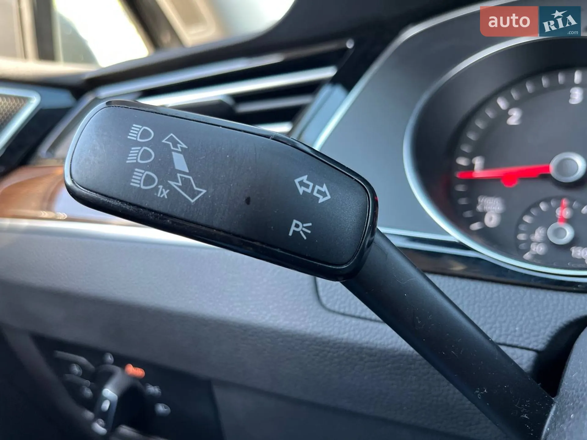 2019 Volkswagen Passat - мініатюра 19